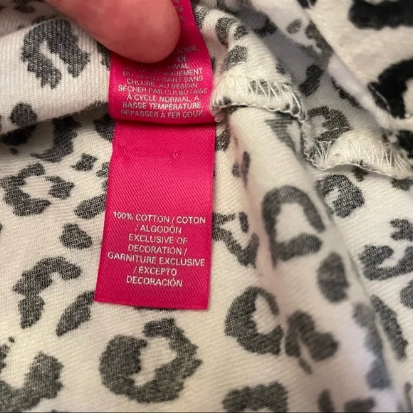 Victoria's Secret Leopard Print Cotton Pajama Top.  Size S - Picture 5 of 6